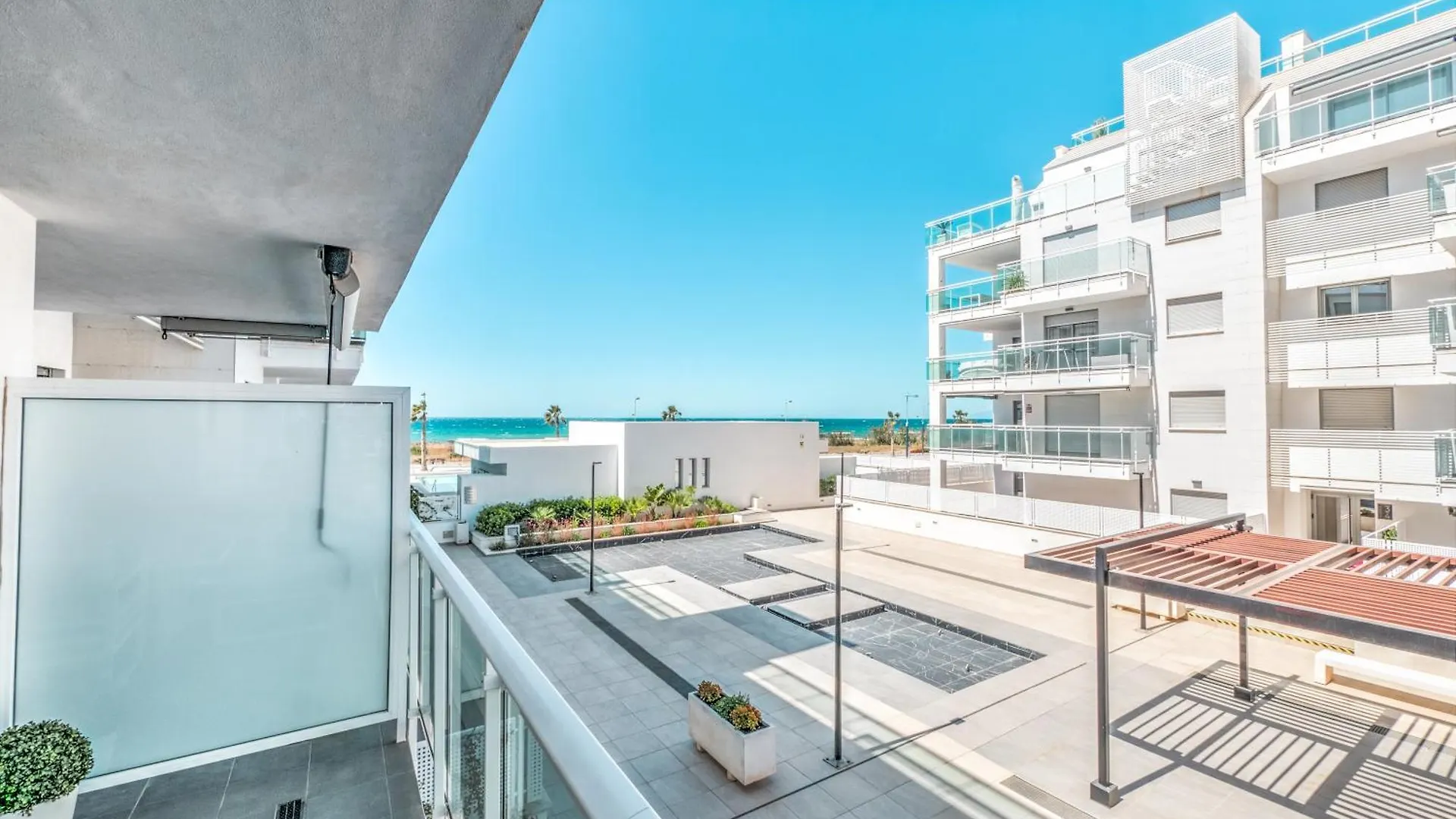 Beachfront Apartment With Balcony In Torrox Costa 0*,  スペイン
